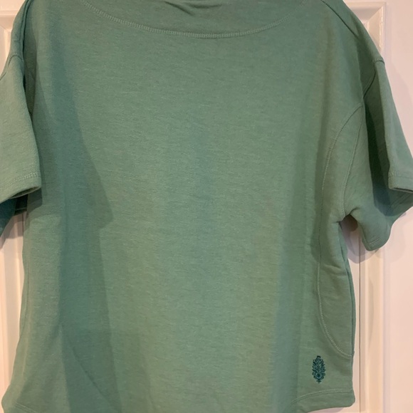 Free people movement wide leg cropped pant set. Size small. - Picture 8 of 12